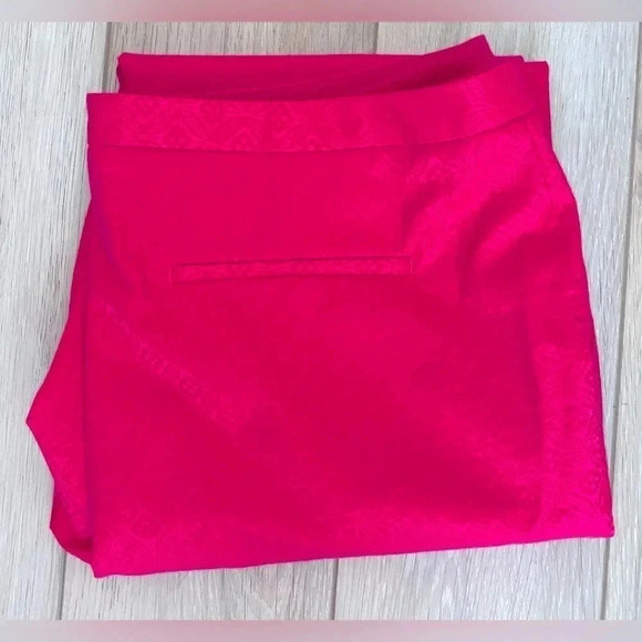 Worthington Women’s Stunning Fuchsia Capri Pink Pants Design Print Size 12 EUC - Picture 8 of 11